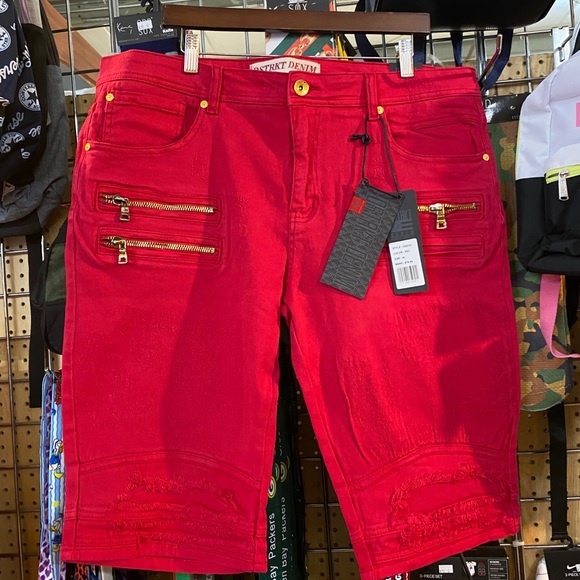 Shorts - Picture 1 of 4